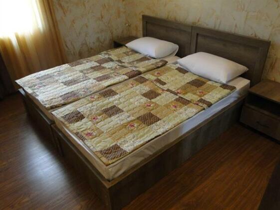 Hotel Family Batumi - Photo5