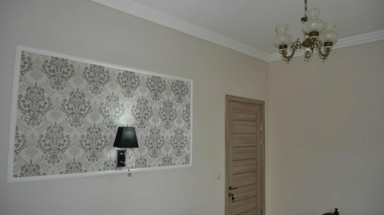 House in Green 1 - Photo5