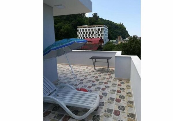 Kvariati Beach Guesthouse Levaniko - Photo2