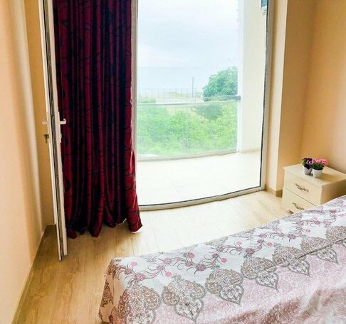 Kvariati Sunshine Apartment - Photo3