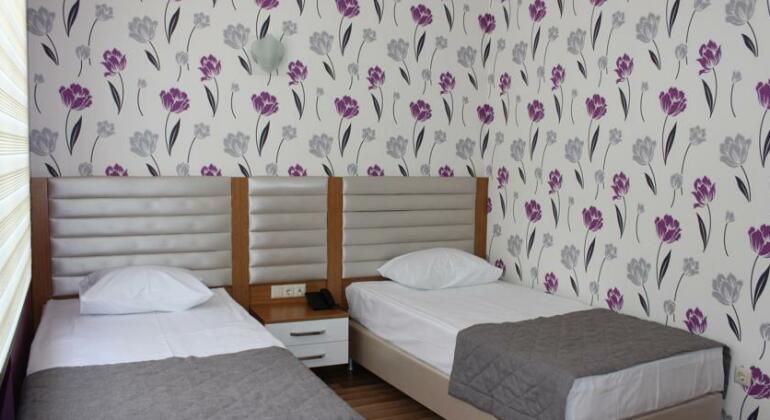 Moni Hotel - Photo3