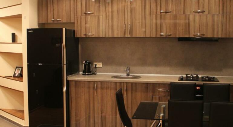 Nino Apartment Batumi - Photo2