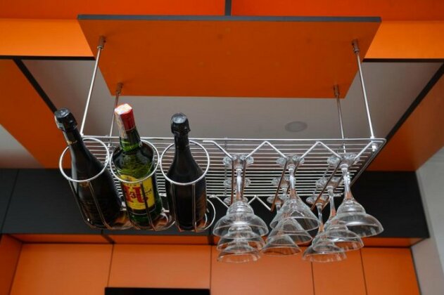 Orange Home Hotel - Photo4