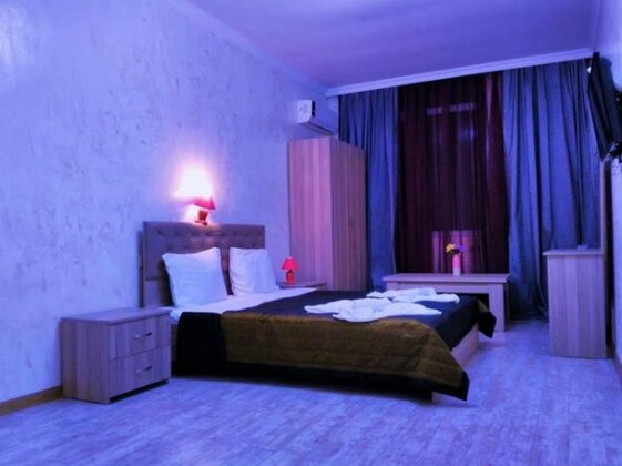 Penthouse Hotel Batumi - Photo4