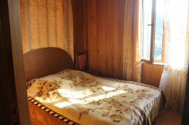 Ramaz House - Photo2