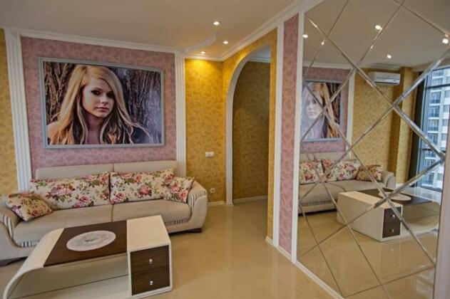 Rock Hotel First Line - Photo4