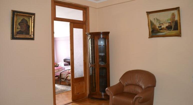 Talihouse Guest House - Photo3