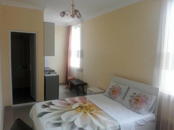 Tengo's Guest House - Photo2