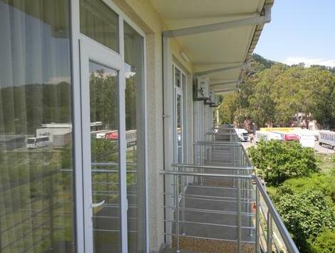 V-Lux Hotel - Photo4