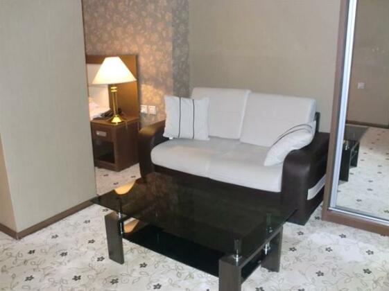 Hotel Crystal Palace Borjomi - Photo4