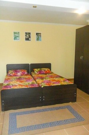 Guest House ASTRA Gagra - Photo4
