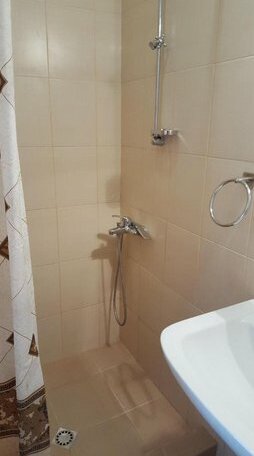 Guest House Beniya - Photo4