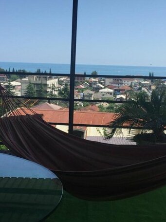 Leo Guesthouse Gagra - Photo2
