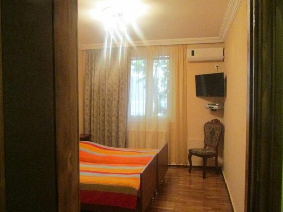 Giorgi's Guest House Kobuleti - Photo4