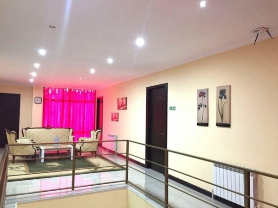 Chill Out Hotel - Photo2