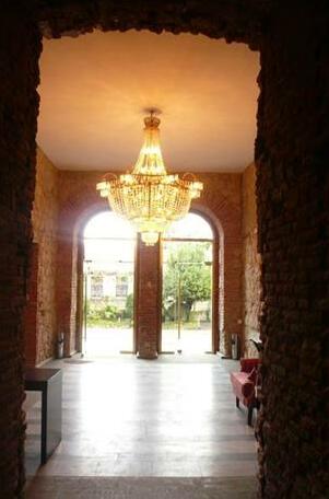 Hotel Rcheuli Palace - Photo2