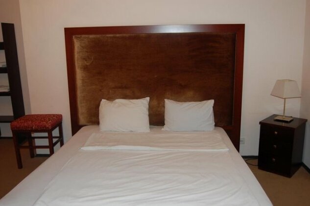 Hotel Rcheuli Palace - Photo4