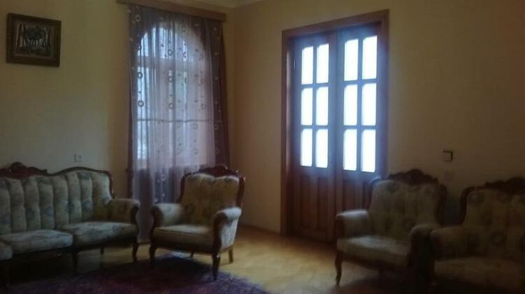 Old Kutaisi Hostel - Photo2
