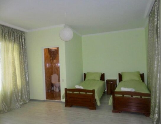 Guest House Dede - Photo2