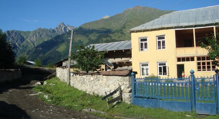 Lia Jamdeliani Guest House - Photo3