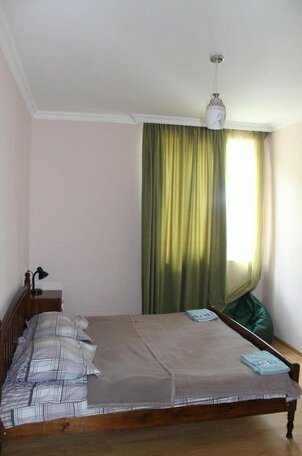 Mariana's Guest House - Photo2
