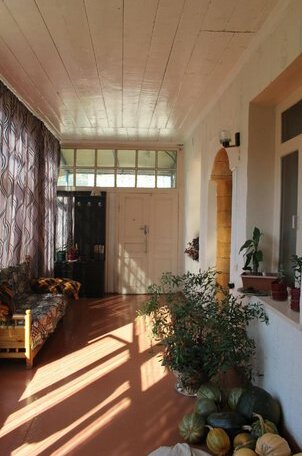 Marina Chartolani's guest house - Photo5