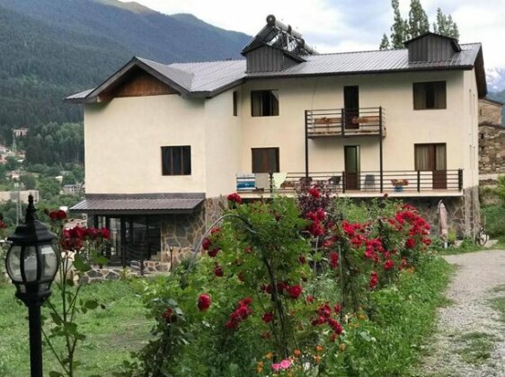 Roza's guest house Mestia
