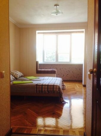 Apartments v Pizunda u Nadezhdy - Photo2