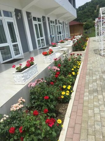 San-Lora Hotel - Photo2