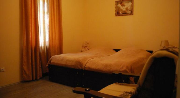 Guest House Central - Photo5