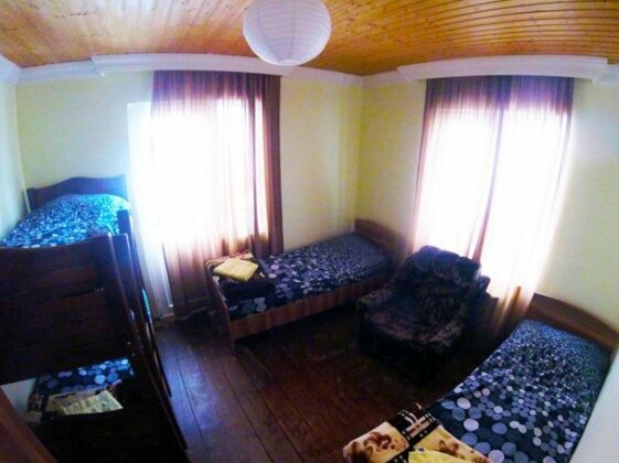 Gudauri Dacha-Too - Photo4