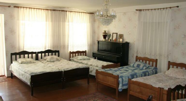 Guest House Nazy - Photo3