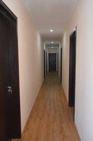 Guest House Qubi - Photo3