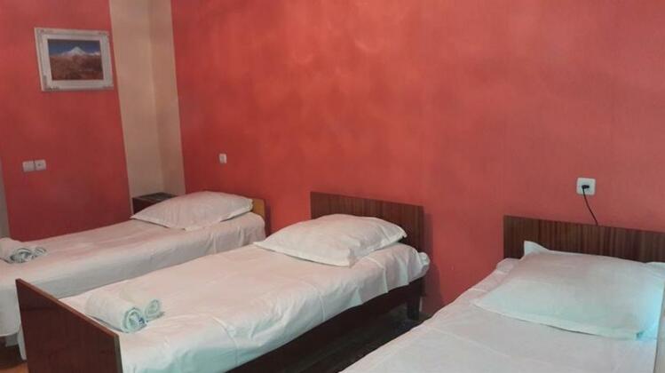 Guest House Sandro Stepantsminda - Photo3