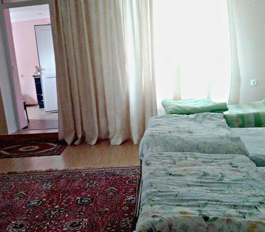 Marinas Guest House - Photo2