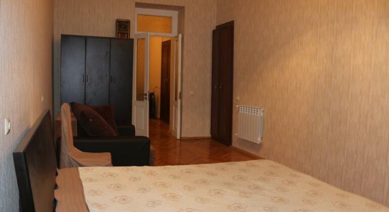 Apartment Charel na Ingorokva - Photo3