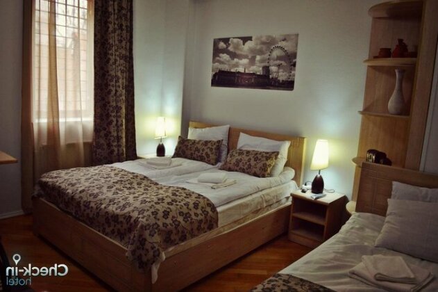 Check-In Hotel Tbilisi - Photo4