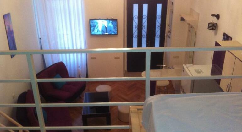 Comfortable Flat in Central Tbilisi - Photo4