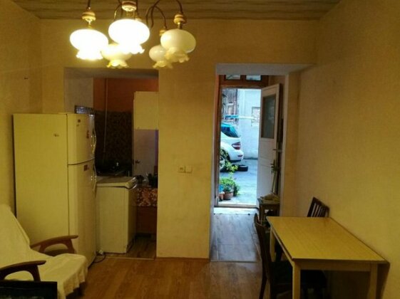 Cozy Room in Tbilisi Yard - Photo3
