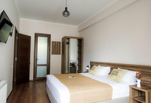 Day Room Art Hotel - Photo3