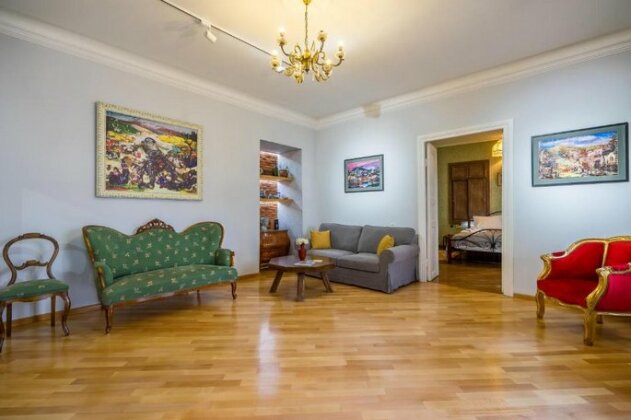 Gallery Apartment Tbilisi - Photo2