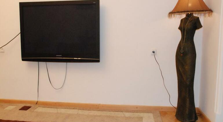 Golden Fleece Apartments - Photo5