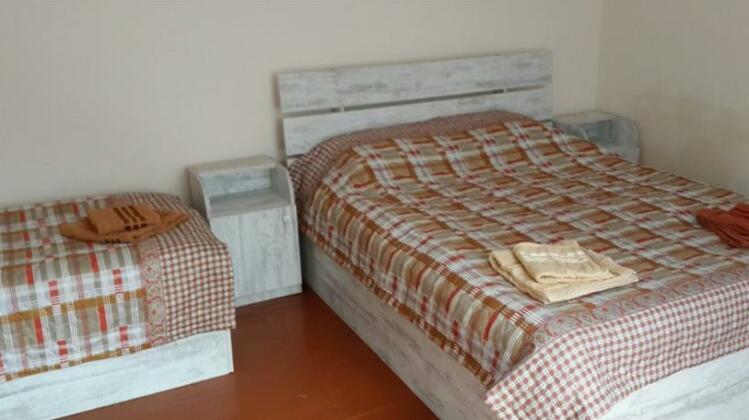  Photo 2