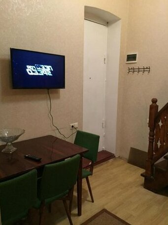 Guesthouse nearby Rooms Hotel tbilisi - Photo2