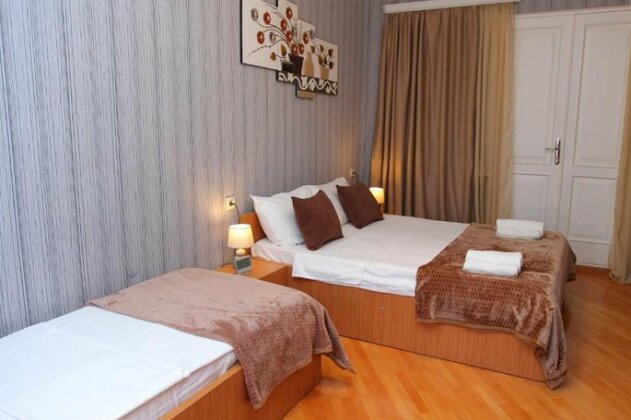 MM Hotel Tbilisi - Photo2
