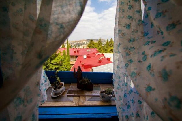 Old Tbilisi Guesthouse - Photo4