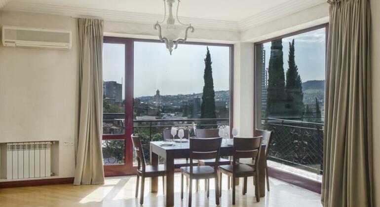 Tiflis View Apartment - Photo4