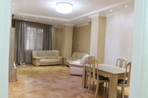 V Tbilisi Apartments - Photo3