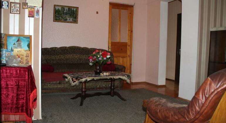 Guest House Kavkasioni 33 - Photo3