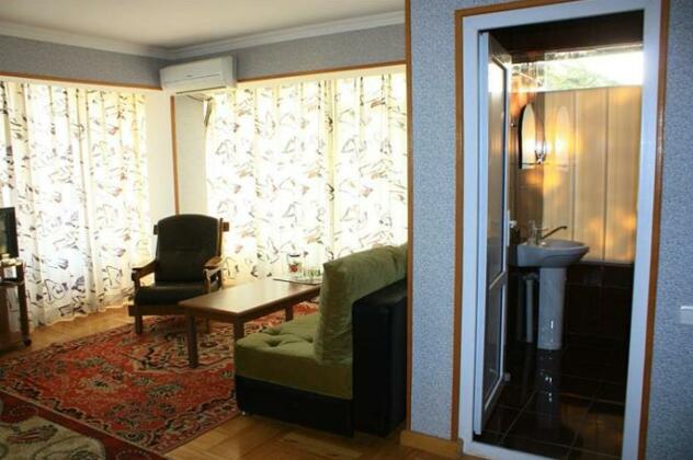 Hotel Caucasus - Photo3